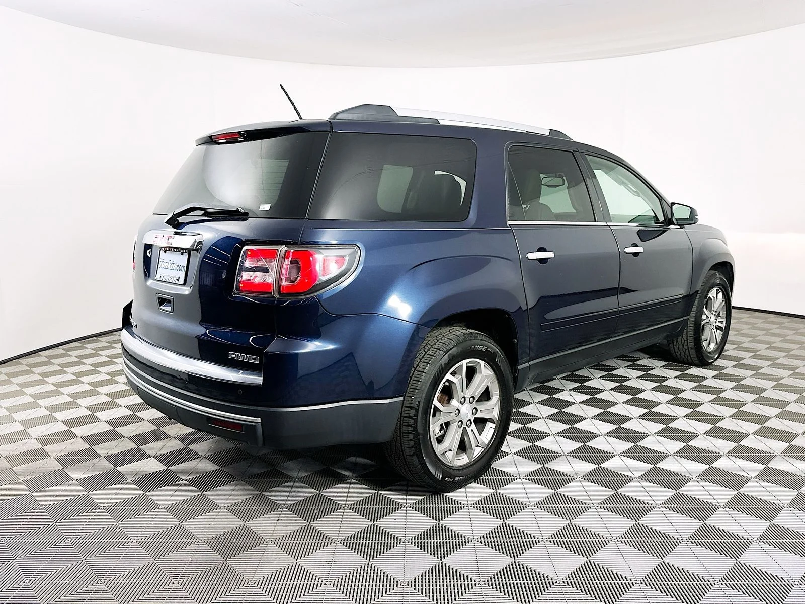 Used 2015 Dark Sapphire Blue Metallic GMC SLT-1 image 7