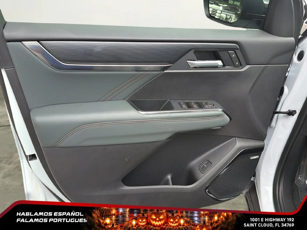 New 2026 Glacier White Tricoat GMC AT4 image 12