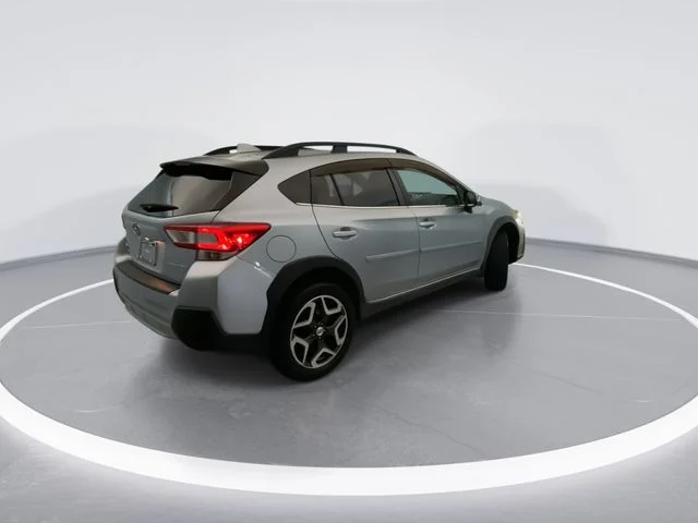 Used 2018 Silver Subaru 2.0i Limited image 4