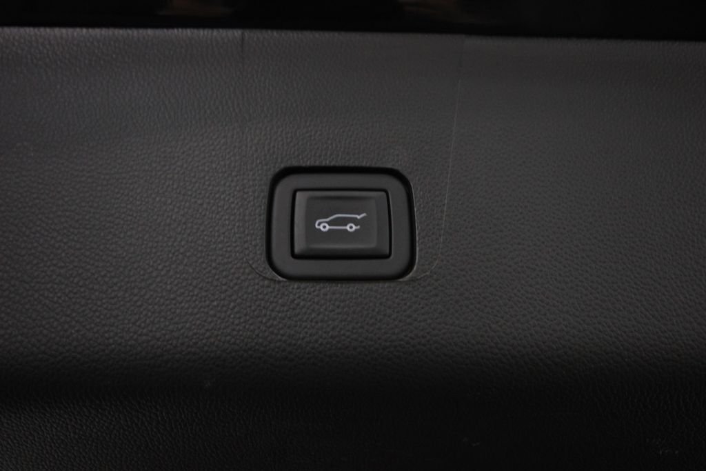 Used 2023 Black Chevrolet RS image 7