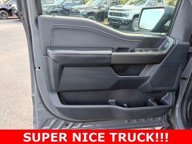 Used 2021  Ford XLT image 12