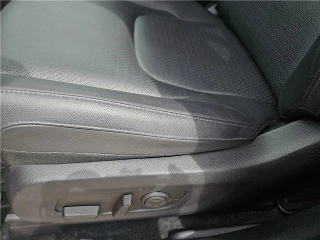 Used 2025 Aurora Black Pearl KIA SX Prestige Passenger image 16