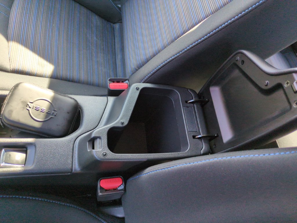 Used 2025 Scarlet Ember Nissan SV PLUS image 25
