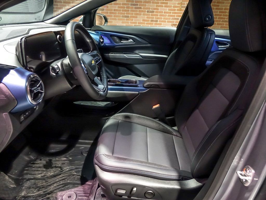 2026 CHEVROLET EQUINOX - Image 11