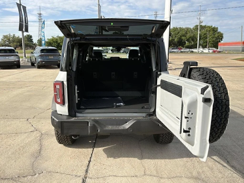 New 2026 Avalanche Gray Ford Outer Banks® image 20