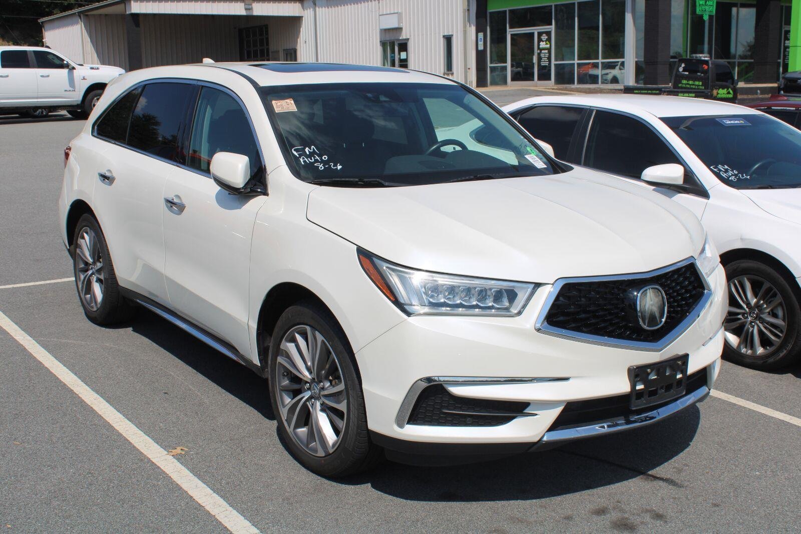 Used 2018 White Diamond Pearl Acura w/Technology Pkg image 3