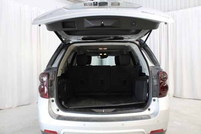 Used 2014 Silver Ice Metallic Chevrolet LTZ image 29