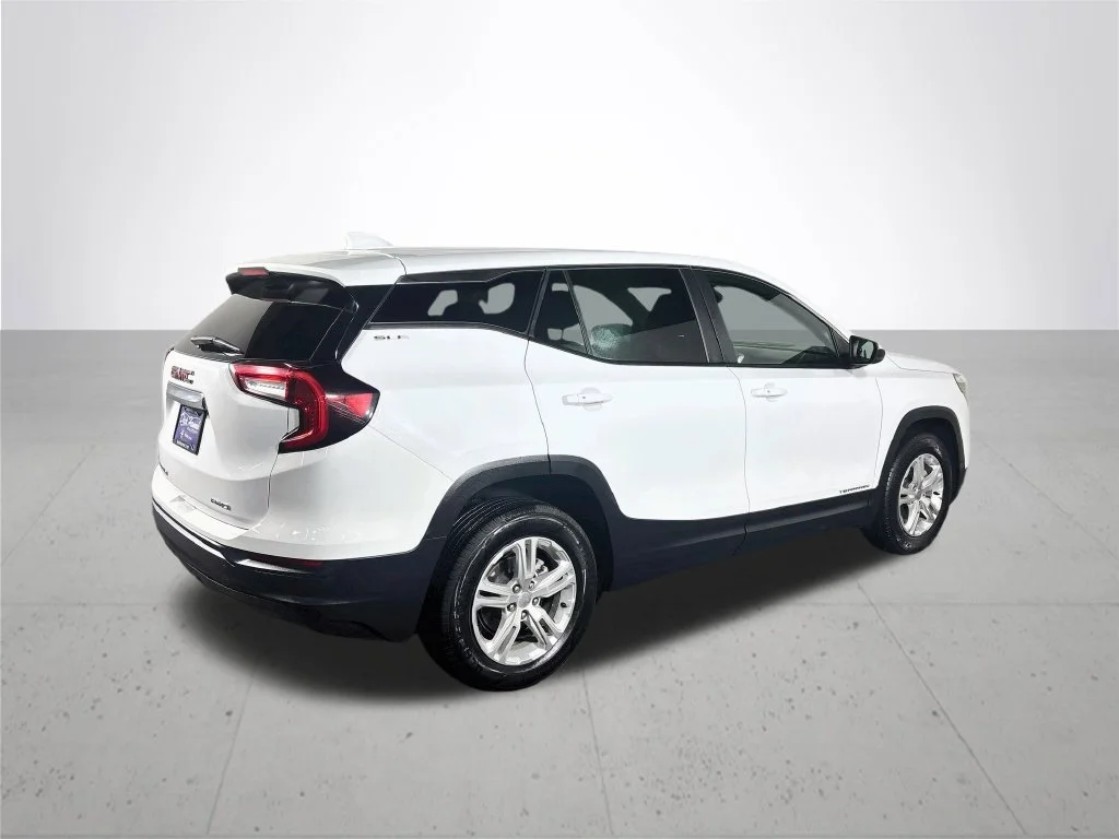 Used 2024 White GMC SLE image 6