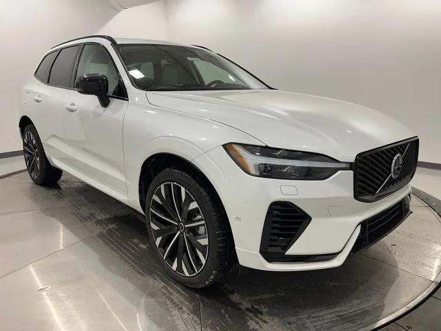 New 2026 Crystal White Volvo Ultra image 7