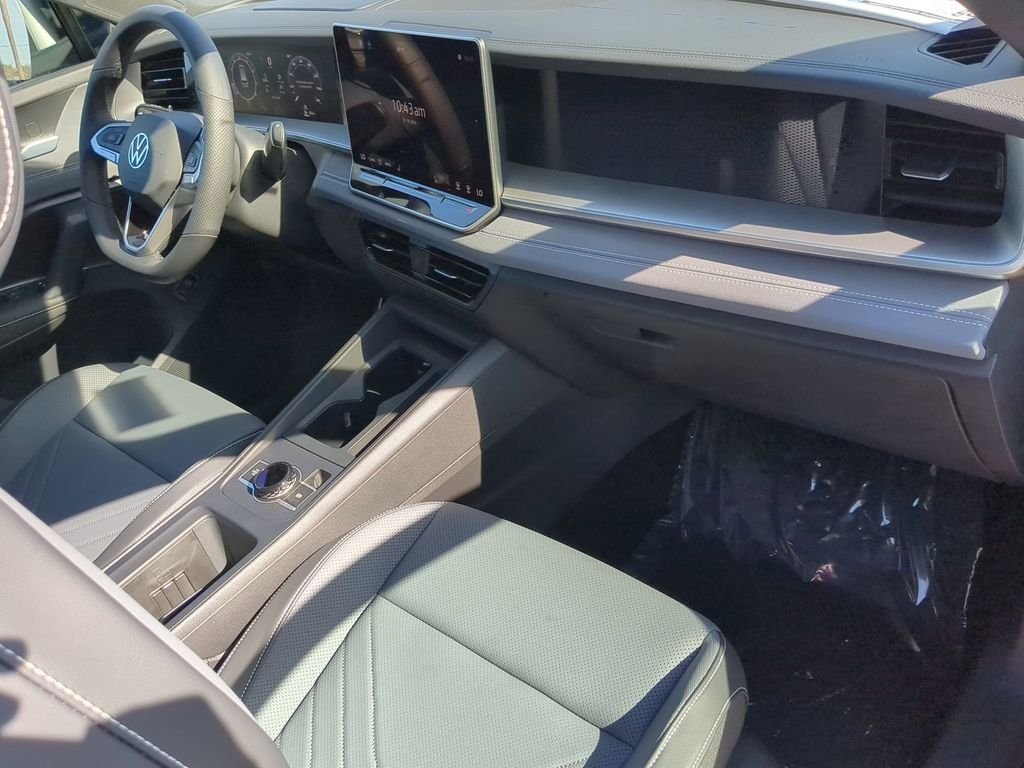 New 2026 White/off-white Volkswagen 2.0T SE R-Line Black image 12