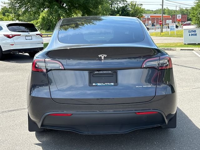Used 2024 Stealth Gray Tesla Long Range image 3