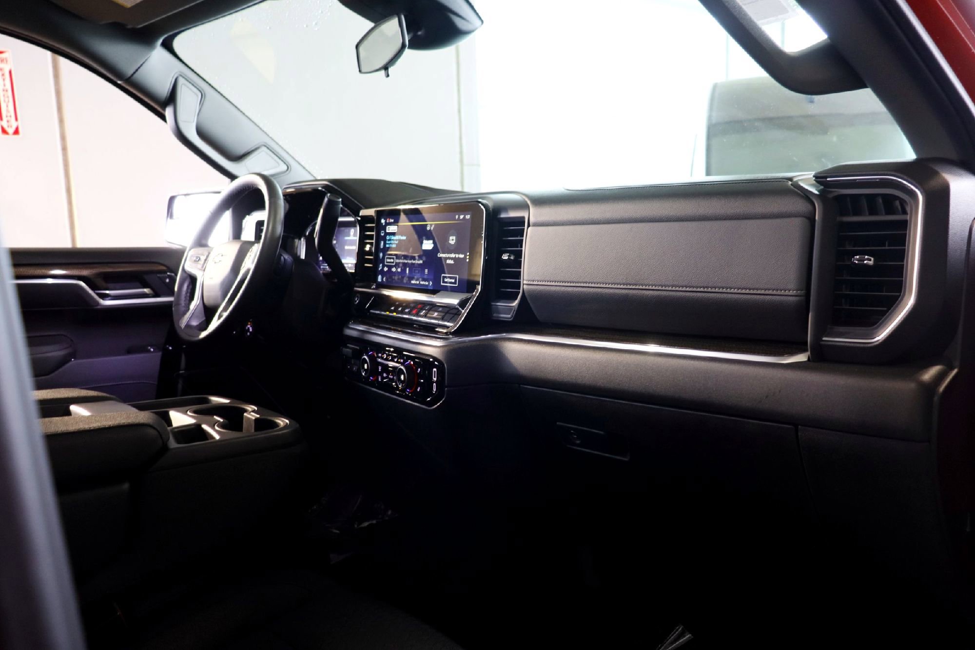 2025 Chevrolet Silverado 1500 LT - Photo 20