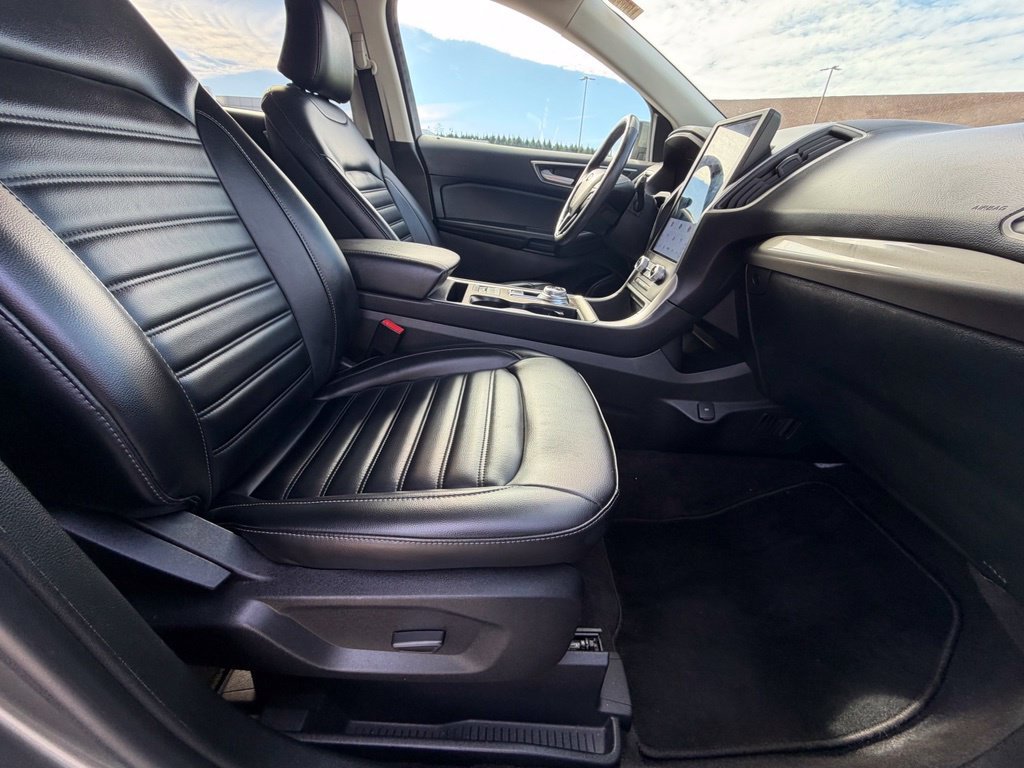 Used 2024 Gray Ford SEL image 36