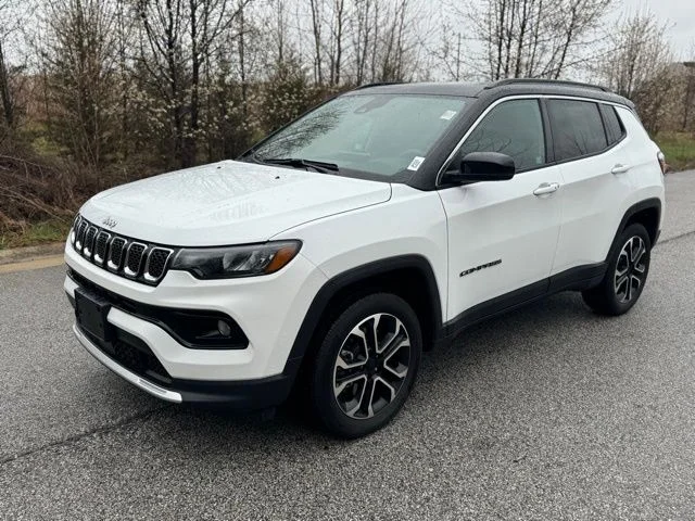 2023 Jeep Compass Limited 4X4's photo