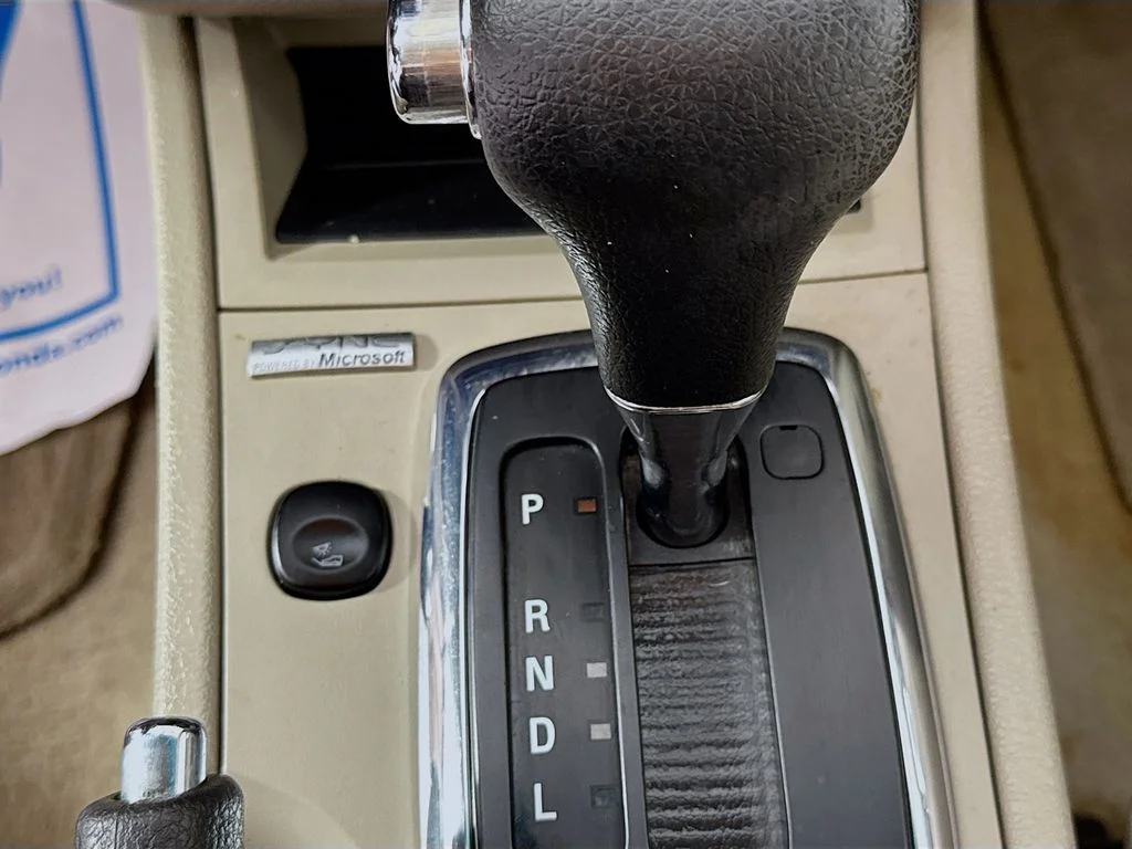 Used 2009 Blue Ford SEL image 18