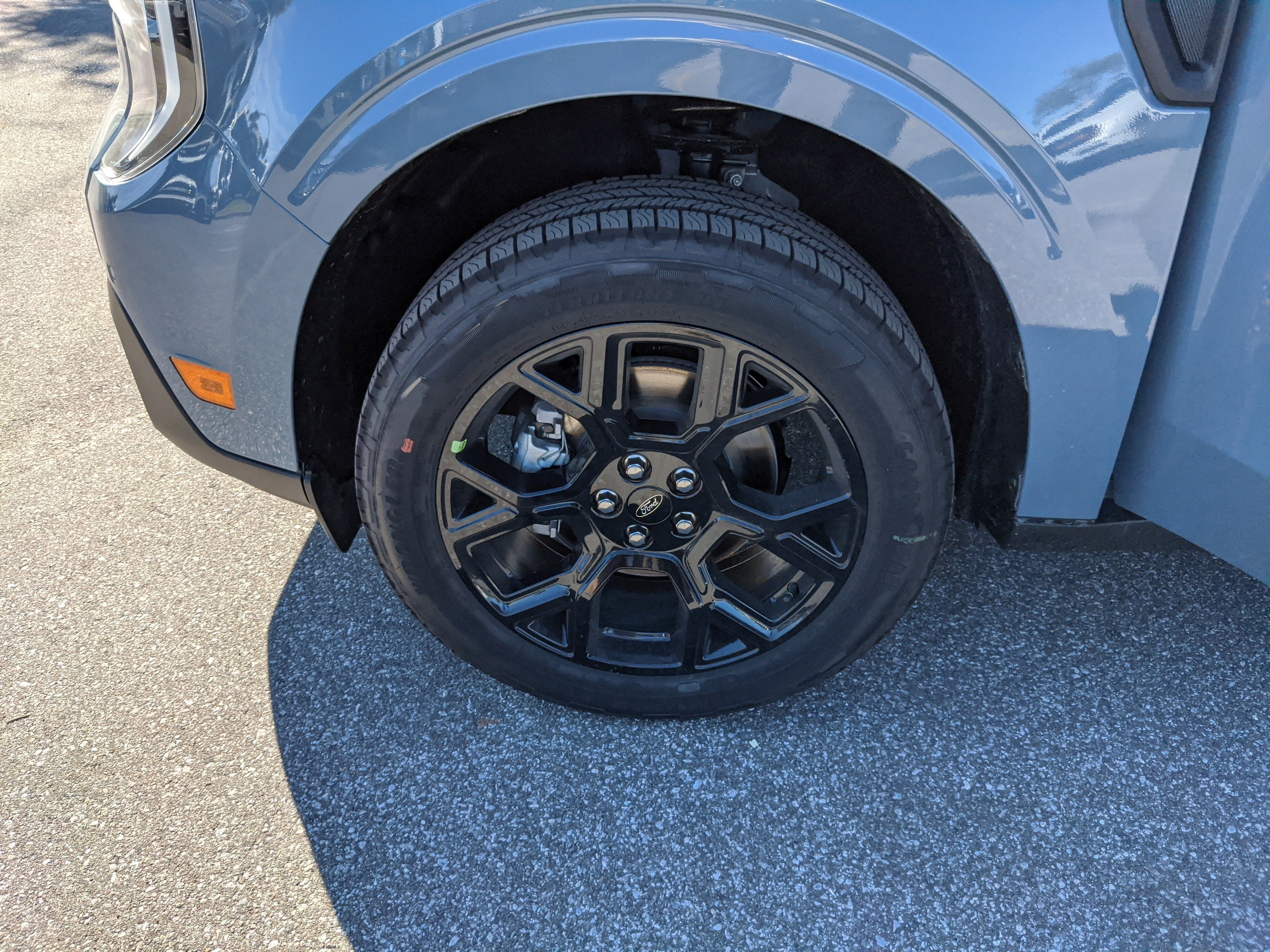 New 2026 Azure Gray Metallic Tri-Coat Ford Lariat® image 35