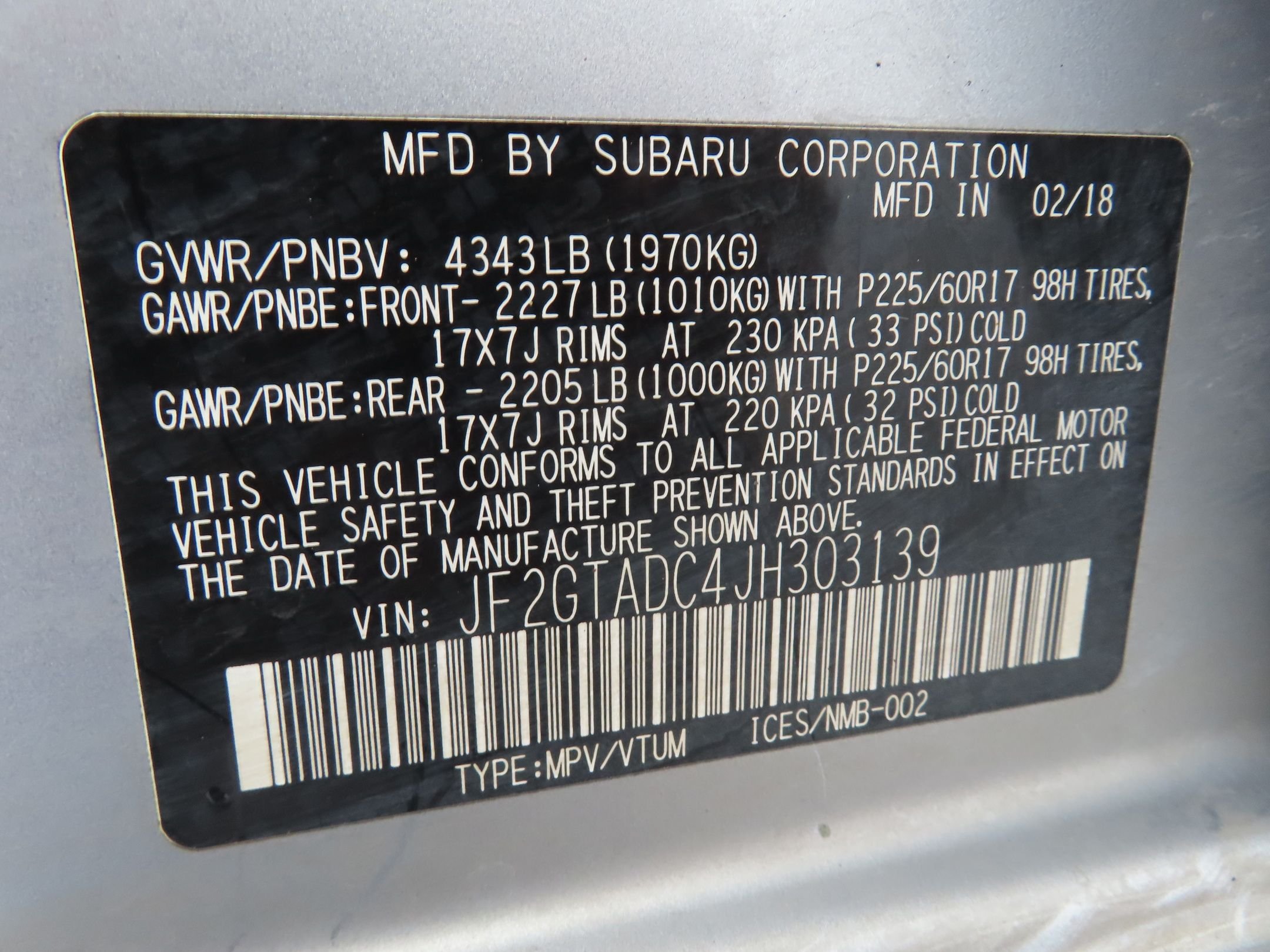 Used 2018 Silver Subaru 2.0i Premium image 25