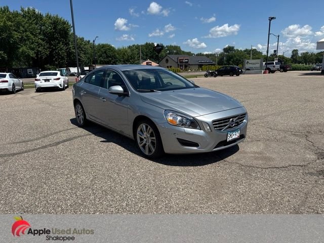 Used 2012 Silver Volvo T6 image 1