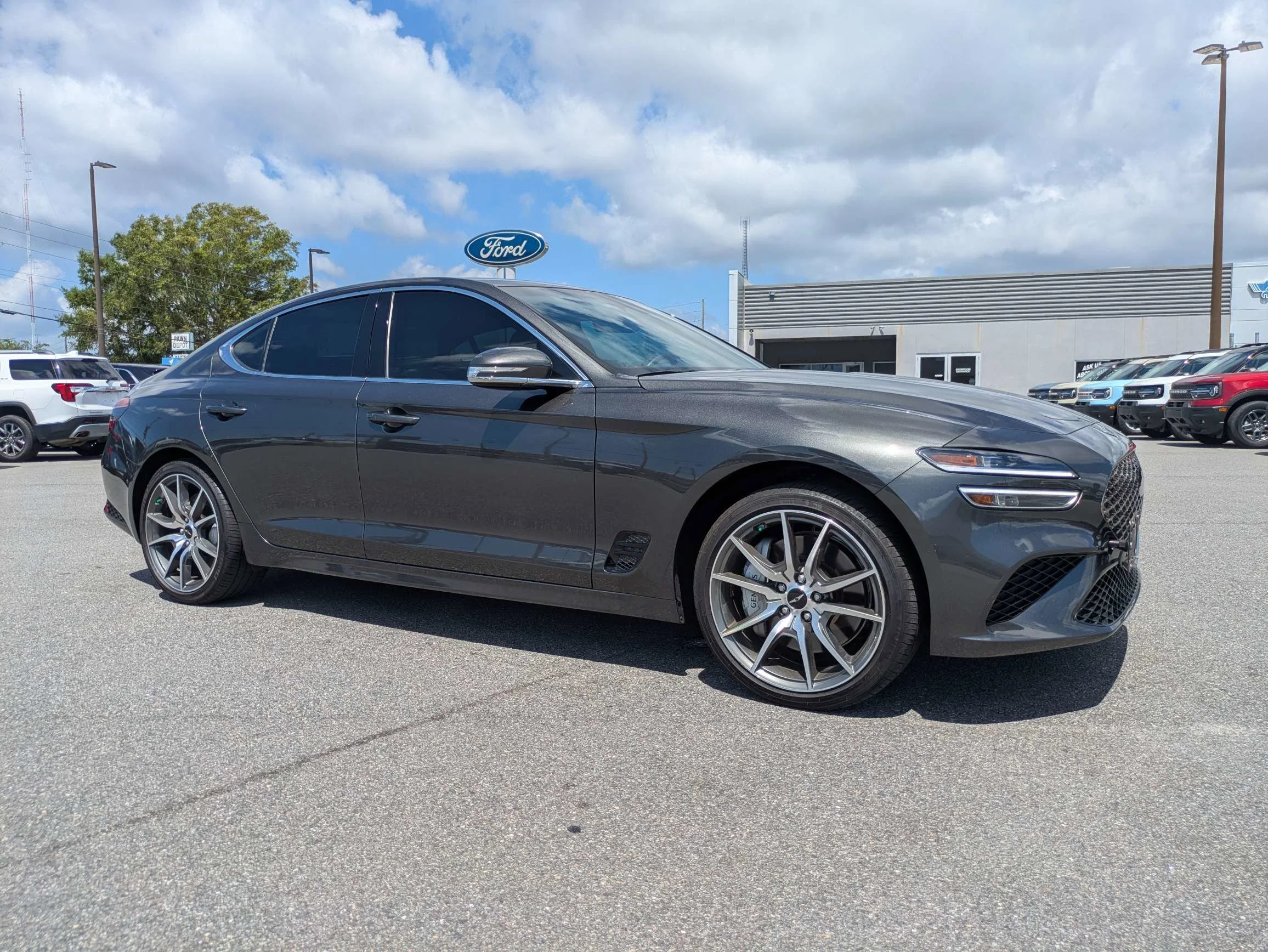 2024 Genesis G70 2.5T Standard AWD's photo