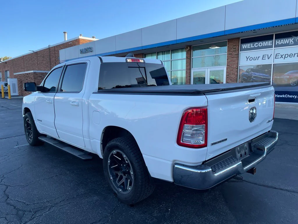 Used 2022 White Ram Big Horn/Lone Star image 3