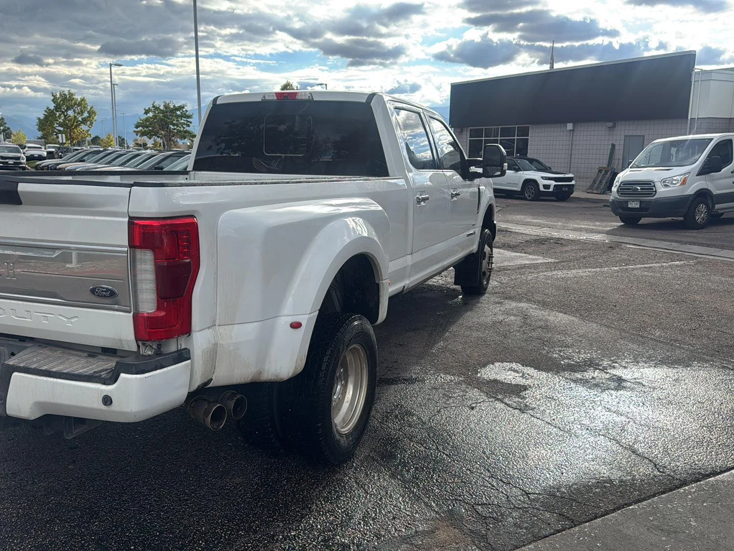 Used 2017 Oxford White Ford King Ranch image 4