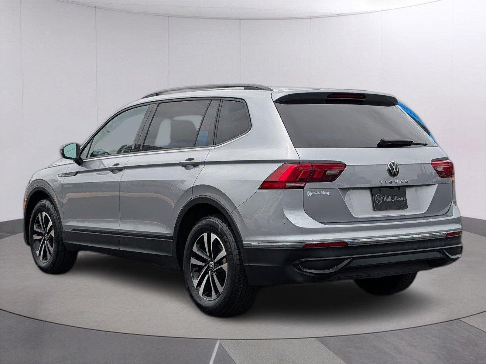 Used 2023 Pyrite Silver Metallic Volkswagen S image 3
