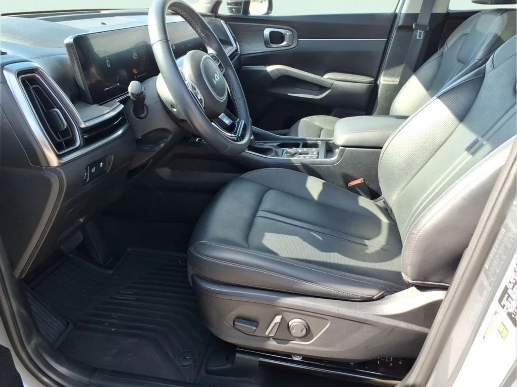 Used 2024 Gray Kia X-Line EX image 21