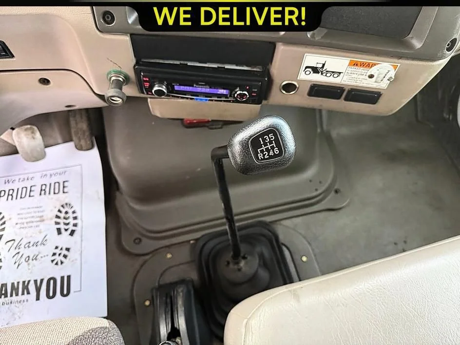 Used 2005 White Sterling ACTERRA image 15