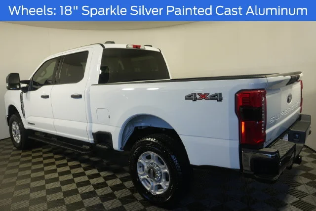 New 2026 Oxford White Ford F-250® XLT image 23