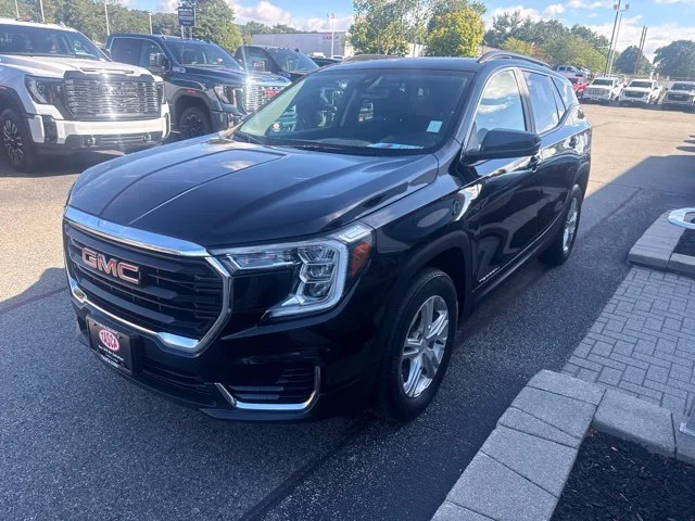 Used 2023 Black GMC SLE image 3
