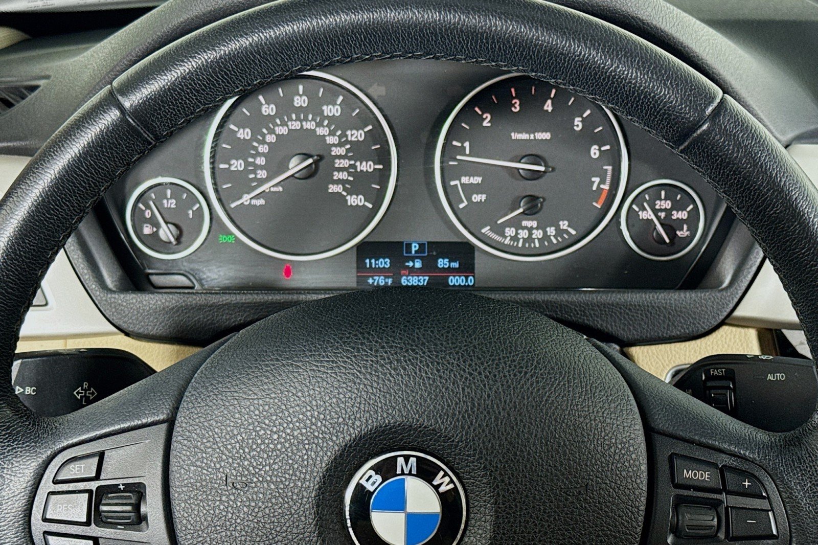 Used 2018 Alpine White BMW 320i image 18