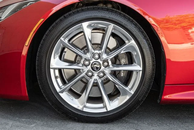 2018 Lexus LC 500 - Photo 14