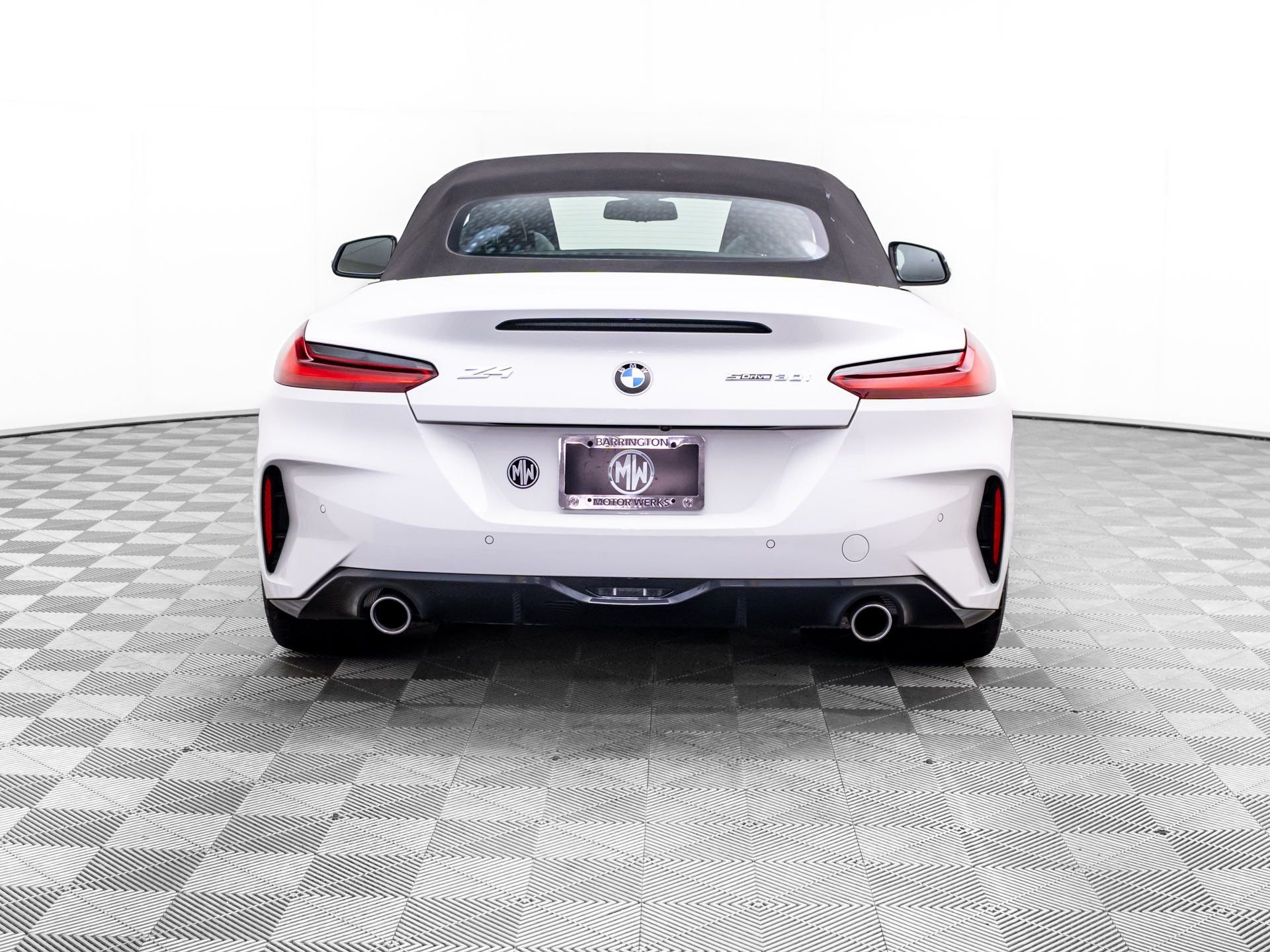 Certified Used 2026 Alpine White BMW sDrive30i image 4