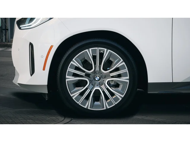 New 2026 Alpine White BMW  image 7