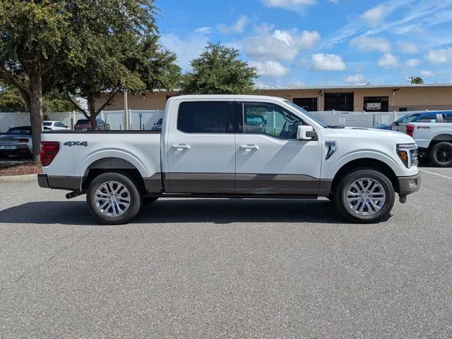 Used 2025 Star White Ford King Ranch image 2