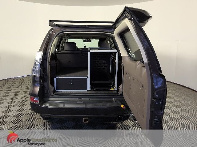 Used 2014 Red Lexus 460 image 9