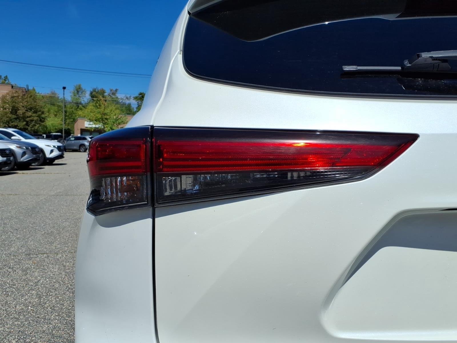 Used 2021 Blizzard Pearl Toyota XLE image 16