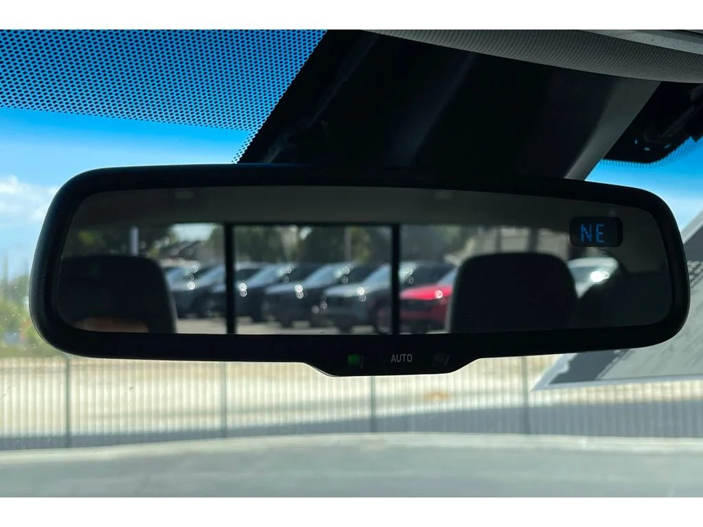 Used 2018 Quicksand Toyota SR5 image 24