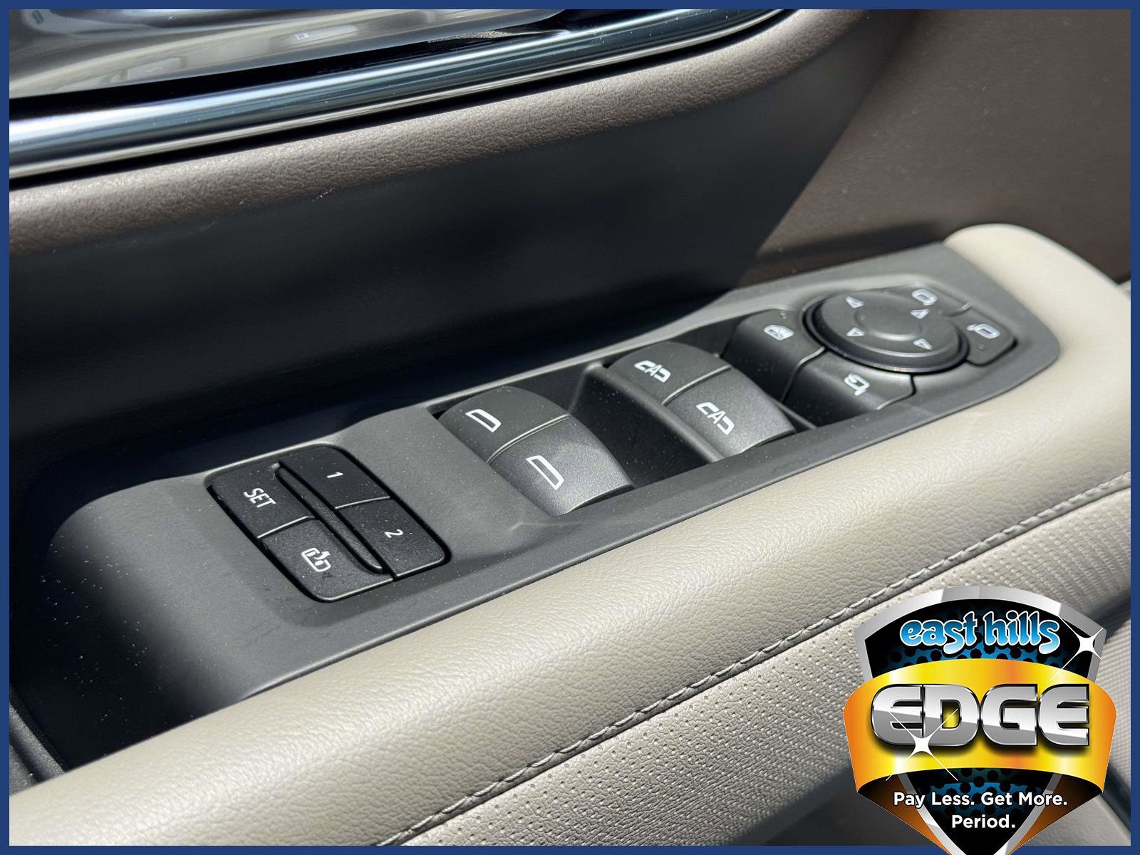 2023 GMC Yukon SLT - Photo 16