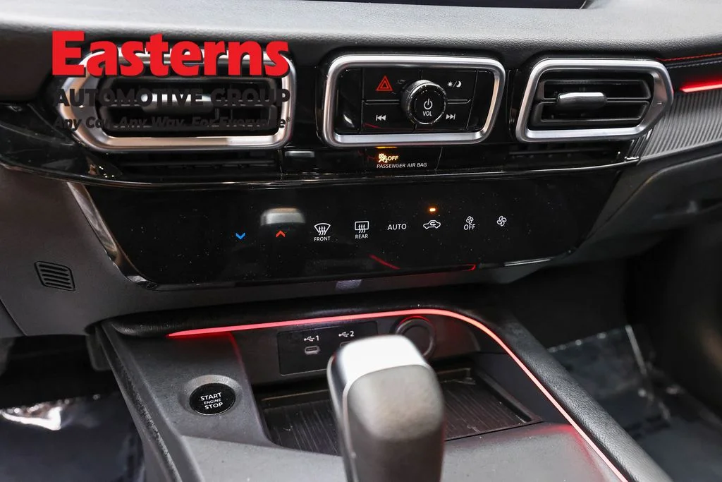 Used 2026 Gray Nissan SR image 19