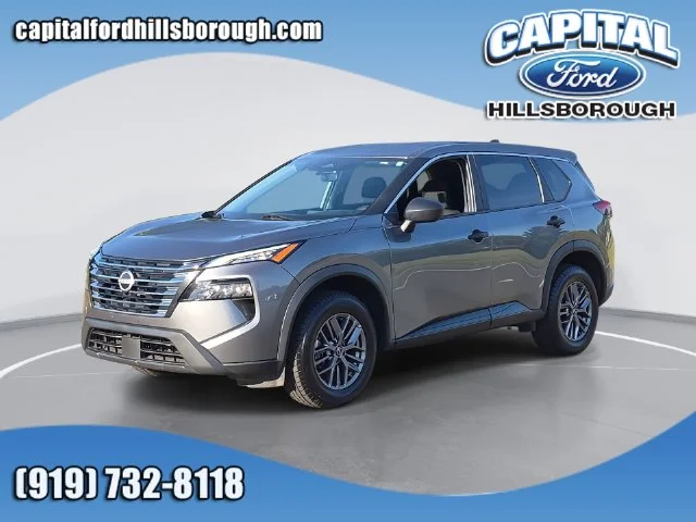 Used 2024 Gray Nissan S image 1