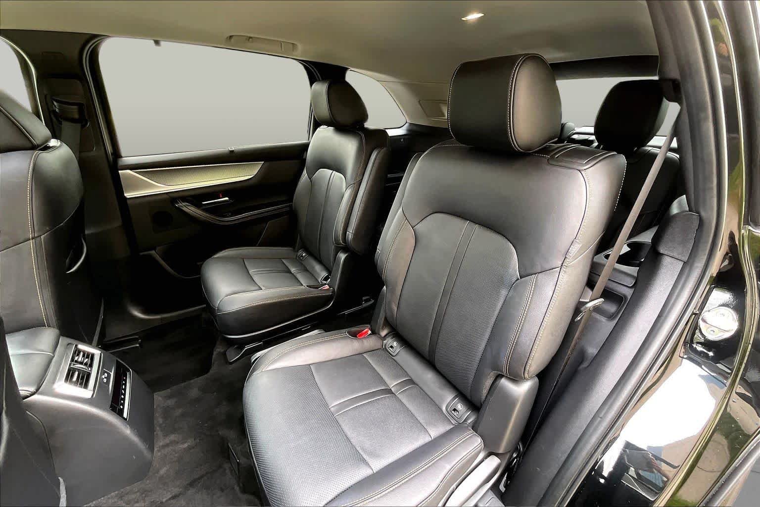 Used 2025 Jet Black Mica Mazda Preferred Package image 21