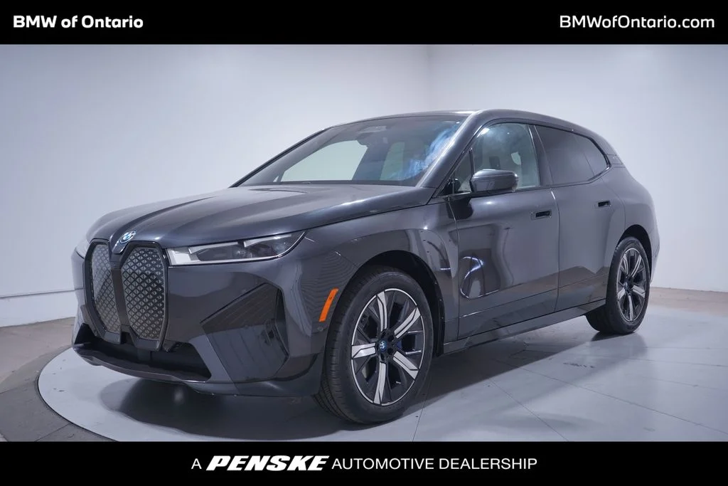2024 BMW iX xDrive50's photo