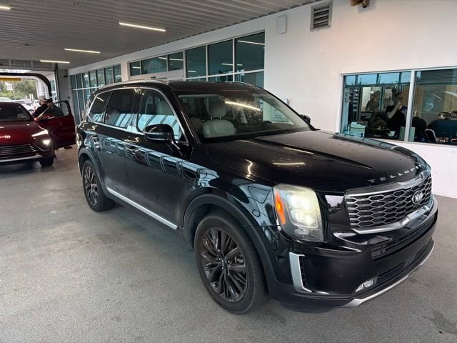 Used 2020 Black Kia SX image 1