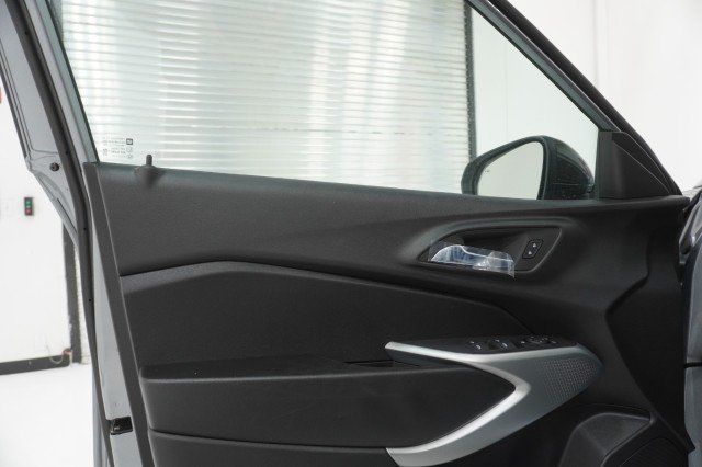 2026 Chevrolet Trax RS - Photo 13