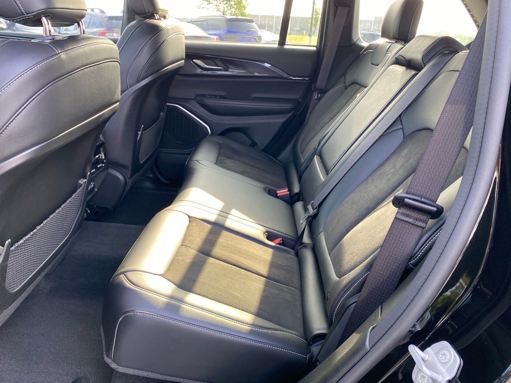 2022 Jeep Grand Cherokee Altitude - Photo 23