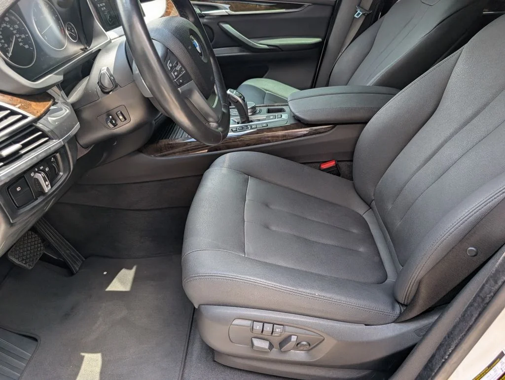 Used 2018 White BMW xDrive35i image 21