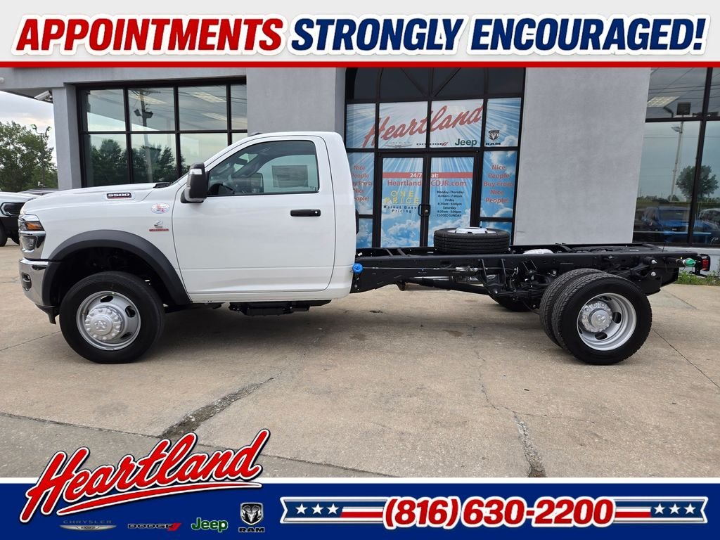 New 2026 Bright White Clearcoat RAM Tradesman image 5