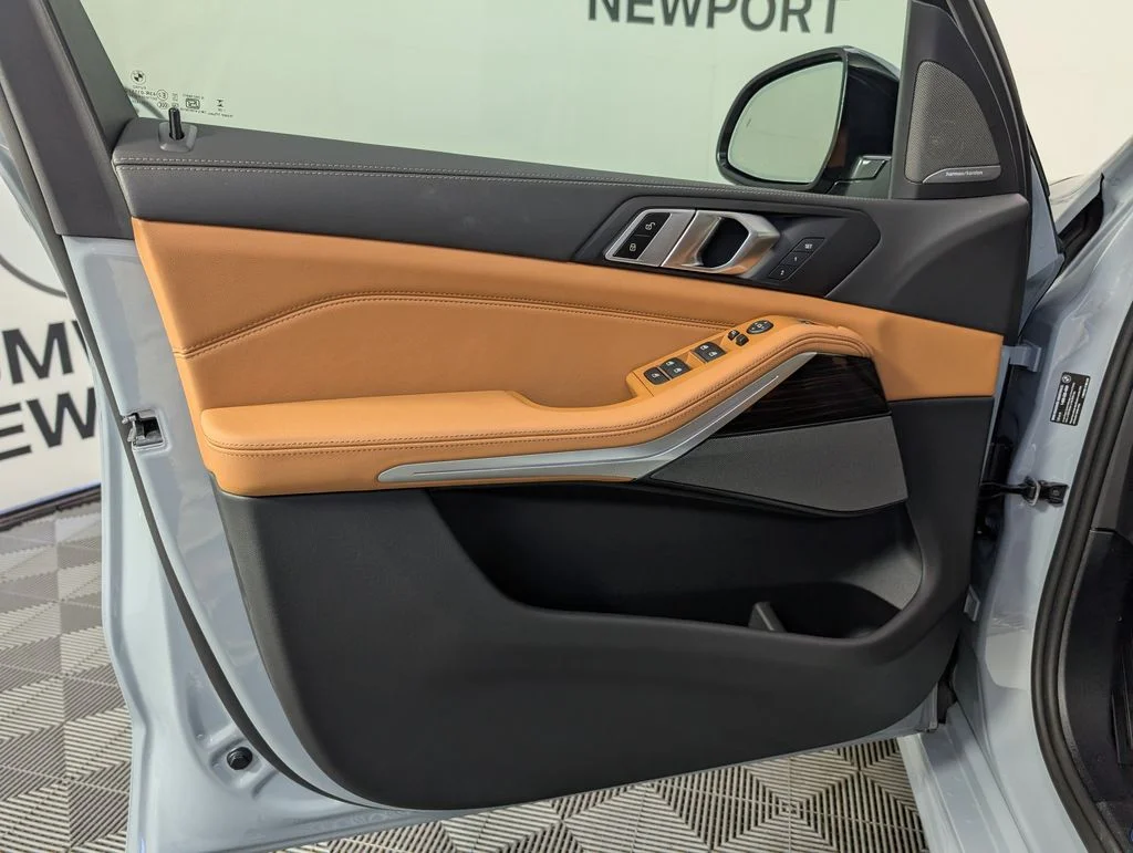 New 2026 Brooklyn Grey Metallic BMW xDrive40i image 16