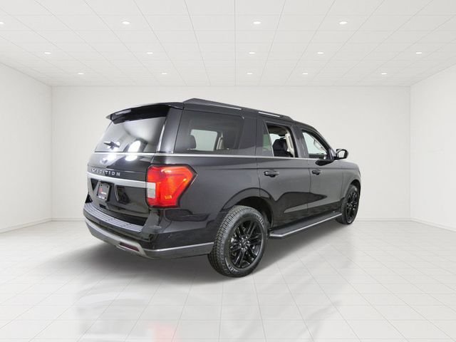 Certified Used 2022 Black Ford XLT image 6